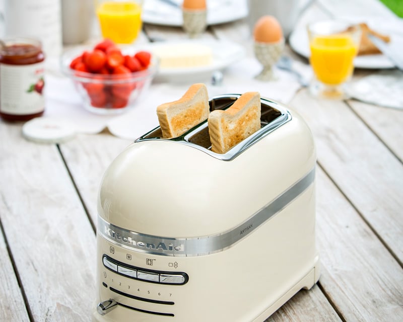 ARTISAN 2-SLOT TOASTER |