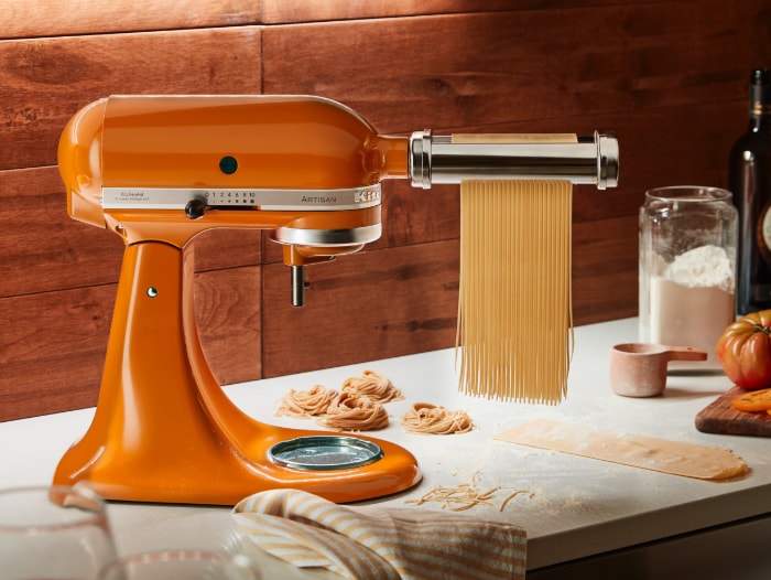 https://www.kitchenaid-mea.com/var/sandwatch/storage/images/mea/ka/product-detail-page-modules/mixer-honey/columns-3/enjoy-optional-attachments/11042840-3-eng-GB/Enjoy-optional-attachments.jpg